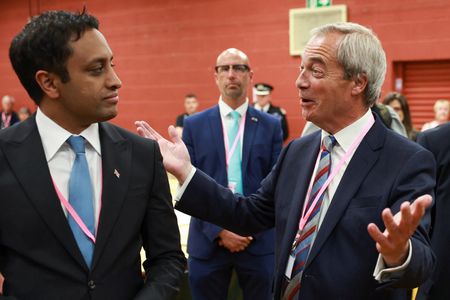 tagreuters.com2025binary_LYNXMPEL4107G-VIEWIMAGE