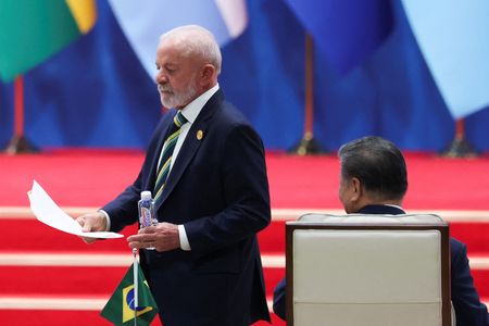 tagreuters.com2025binary_LYNXMPEL4C0LJ-VIEWIMAGE