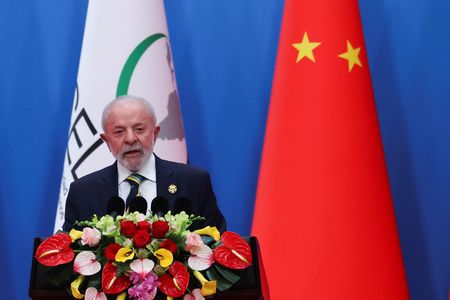 tagreuters.com2025binary_LYNXMPEL4C0LN-VIEWIMAGE