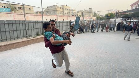 tagreuters.com2025binary_LYNXMPEL4C0Y1-VIEWIMAGE