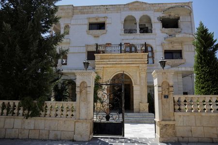 tagreuters.com2025binary_LYNXMPEL6S095-VIEWIMAGE