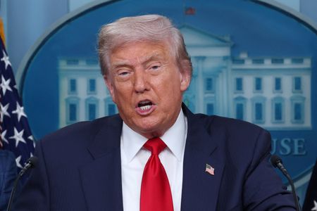 tagreuters.com2025binary_LYNXMPEL7A0IA-VIEWIMAGE