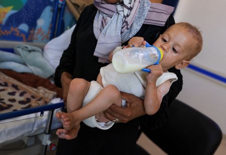 tagreuters.com2025binary_LYNXMPEL7L075-VIEWIMAGE