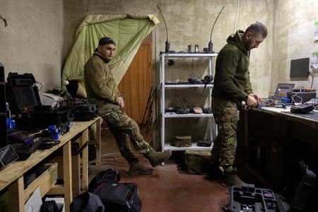 tagreuters.com2025binary_LYNXMPELA40T5-VIEWIMAGE