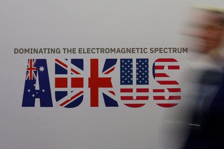 tagreuters.com2025binary_LYNXMPELB319S-VIEWIMAGE