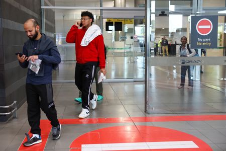 tagreuters.com2025binary_LYNXNPEL0R0IY-VIEWIMAGE