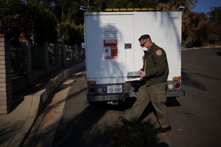 tagreuters.com2025binary_LYNXNPEL0S111-VIEWIMAGE