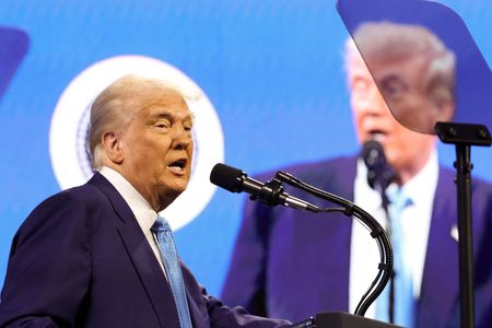 tagreuters.com2025binary_LYNXNPEL1I0Y4-VIEWIMAGE