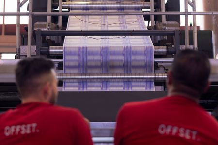 tagreuters.com2025binary_LYNXNPEL250TX-VIEWIMAGE