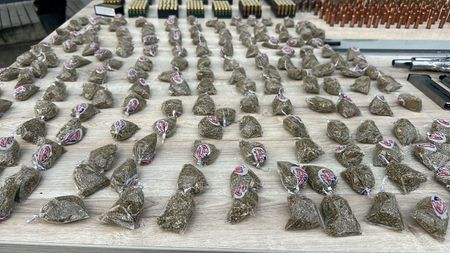 tagreuters.com2025binary_LYNXNPEL260T4-VIEWIMAGE