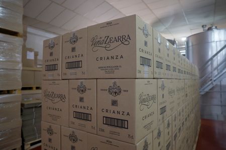 tagreuters.com2025binary_LYNXNPEL310P8-VIEWIMAGE