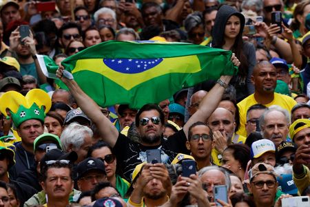 tagreuters.com2025binary_LYNXNPEL350CD-VIEWIMAGE