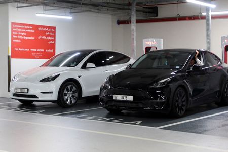 tagreuters.com2025binary_LYNXNPEL39148-VIEWIMAGE