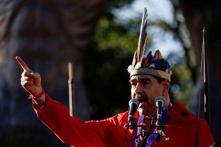 tagreuters.com2025binary_LYNXNPEL9C0SW-VIEWIMAGE